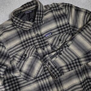 Patagonia Insulated Fjord Flannel Jacket Mens XL Grey Black Plaid 27640 FA15